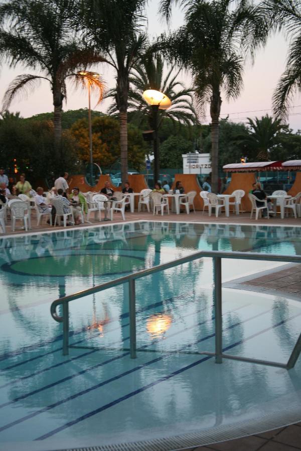 Hotel Reymar Malgrat de Mar Bagian luar foto