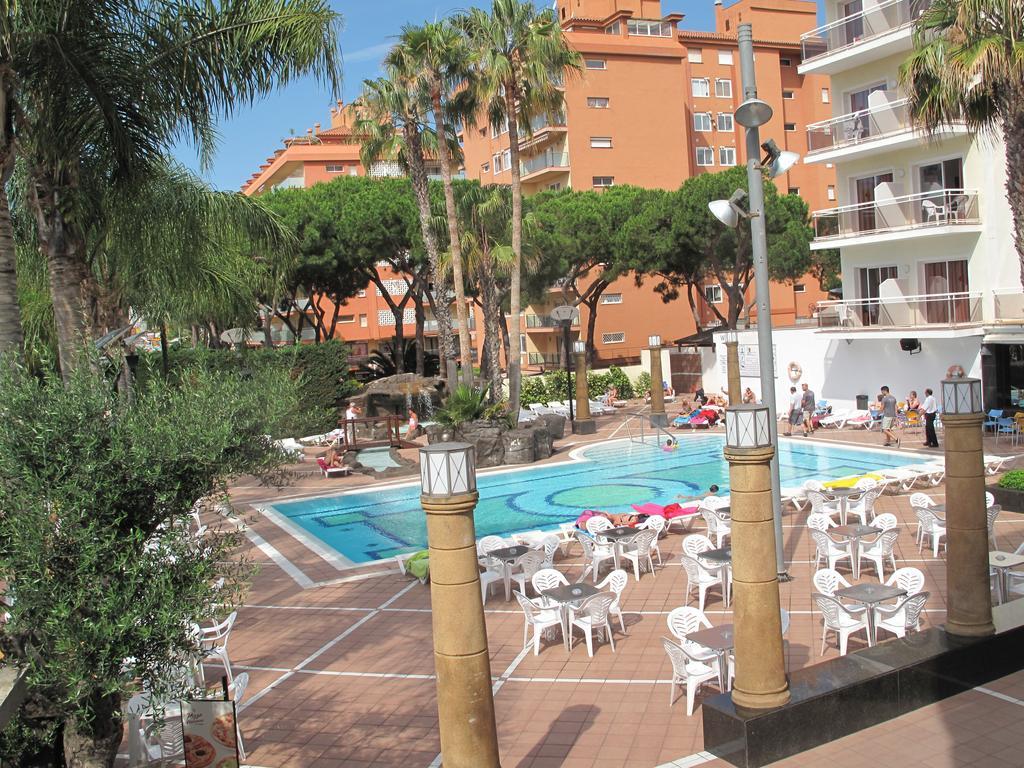 Hotel Reymar Malgrat de Mar Bagian luar foto